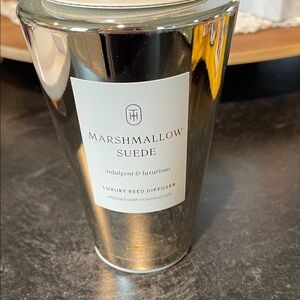 Threshold Silver Marshmallow Suede Reed Diffuser